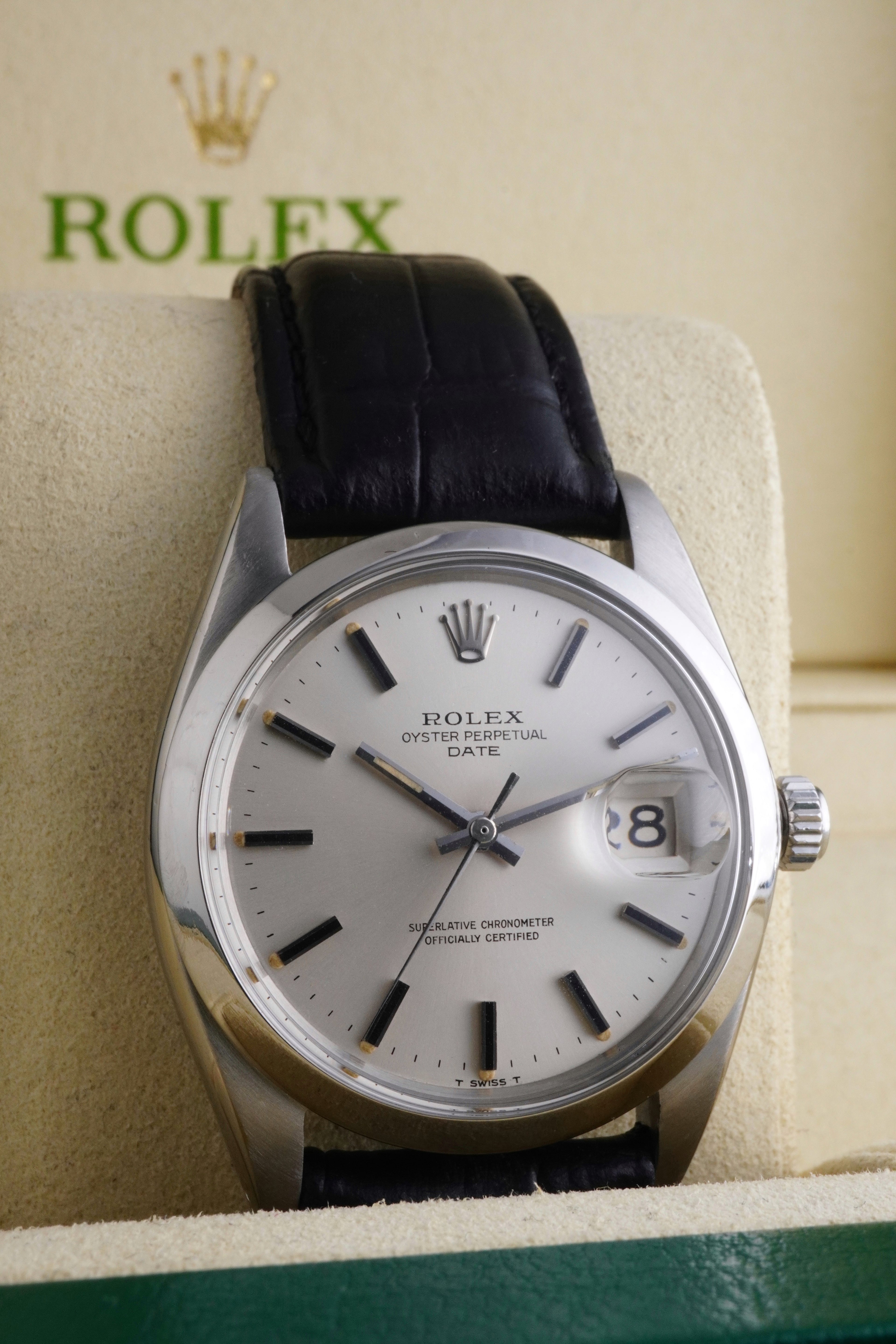 1969  Rolex Ref: 1500 Oyster Perpetual Date Superlative Chronometer Officially Certified 34mm Stainless Steel