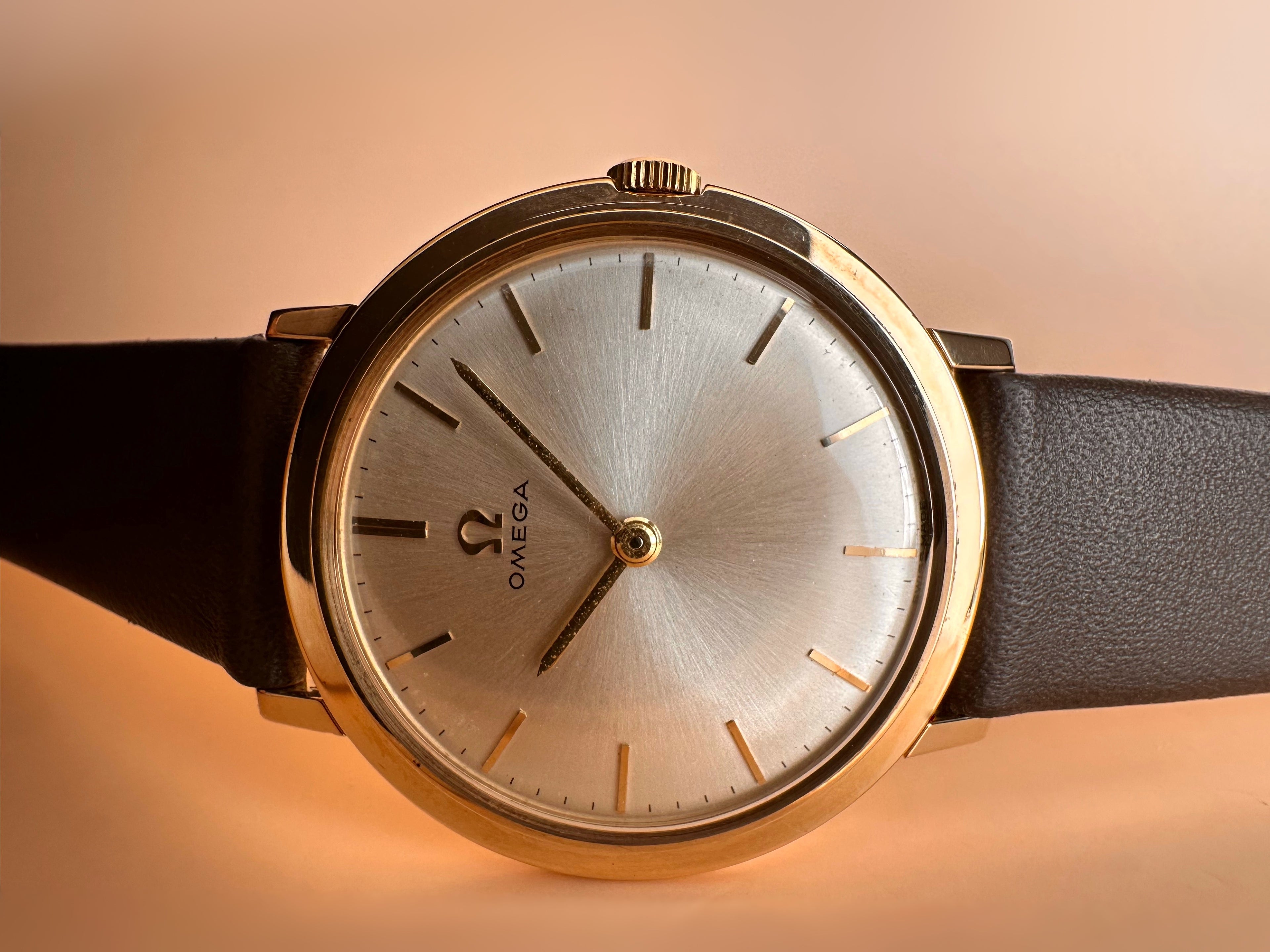 Fabulous early 70s Gents Omega De Ville Ultra Slim Solid 9ct Yellow Gold Cased In London 1971  – REF: 111.5022