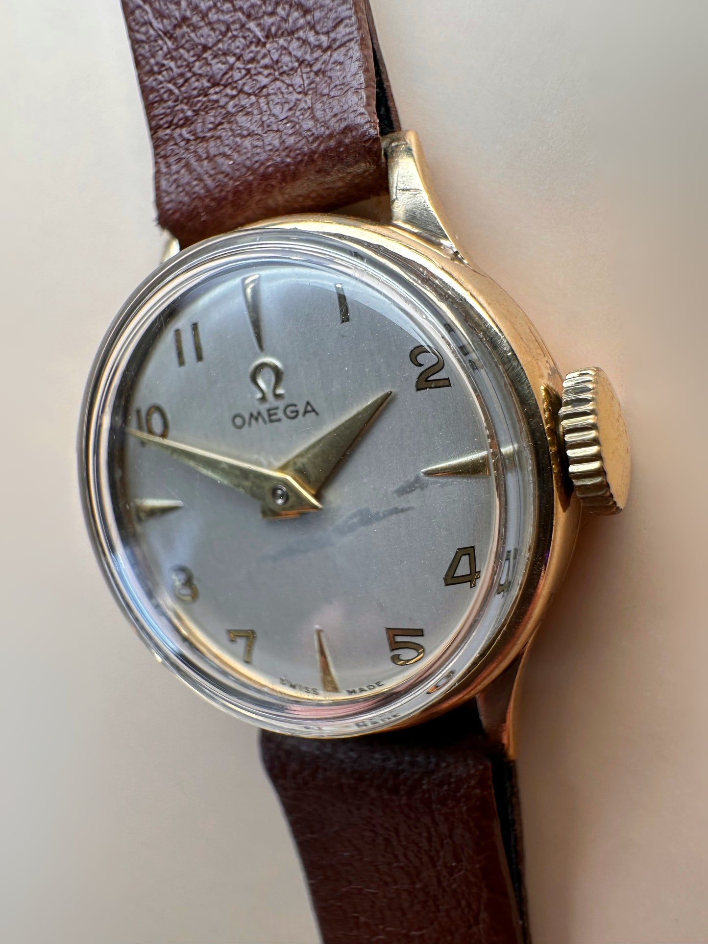 Lovely Ladies Solid 9ct Yellow Gold Dennison Case Omega Manual Wind Dress Watch 60s
