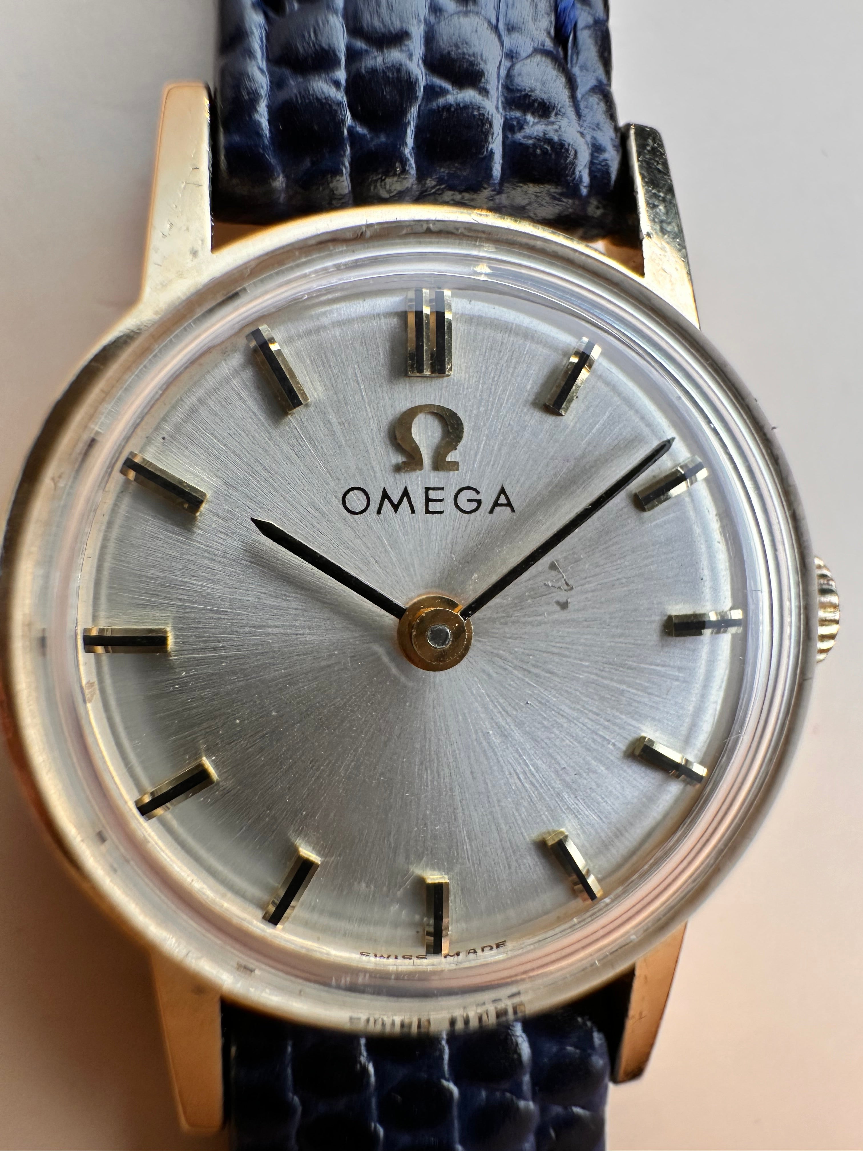 Solid 9ct Yellow Gold Ladies  Vintage 
Omega  Reference 511.5002 1968