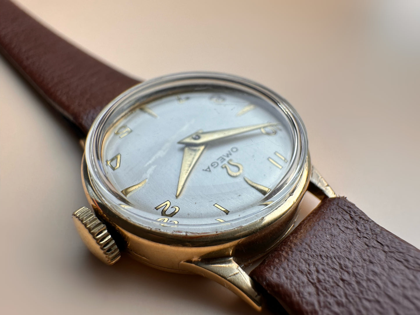 Lovely Ladies Solid 9ct Yellow Gold Dennison Case Omega Manual Wind Dress Watch 60s