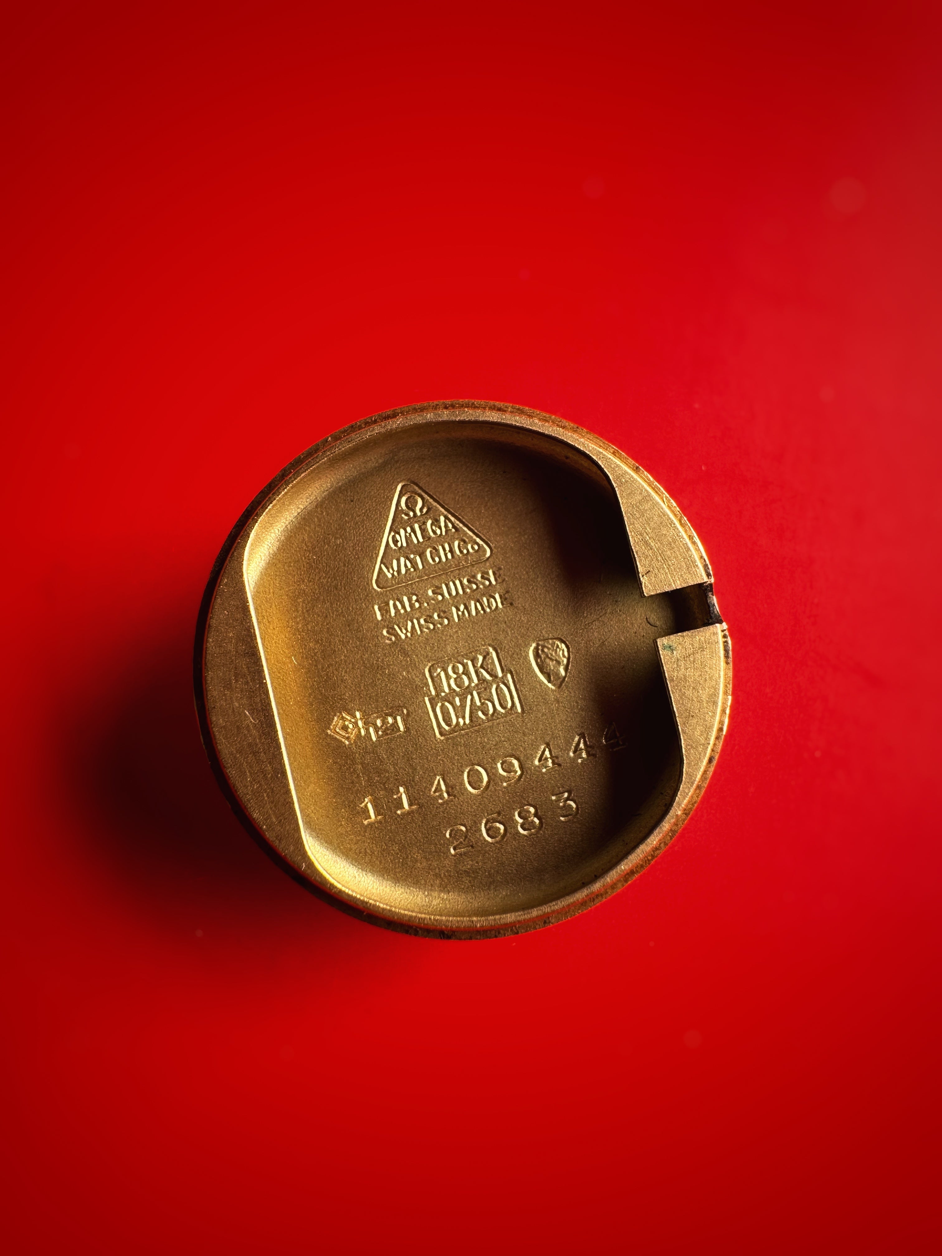 Attractive Solid 18ct Yellow Gold Ladies Omega  Vintage From early 50s Rare Hour Index