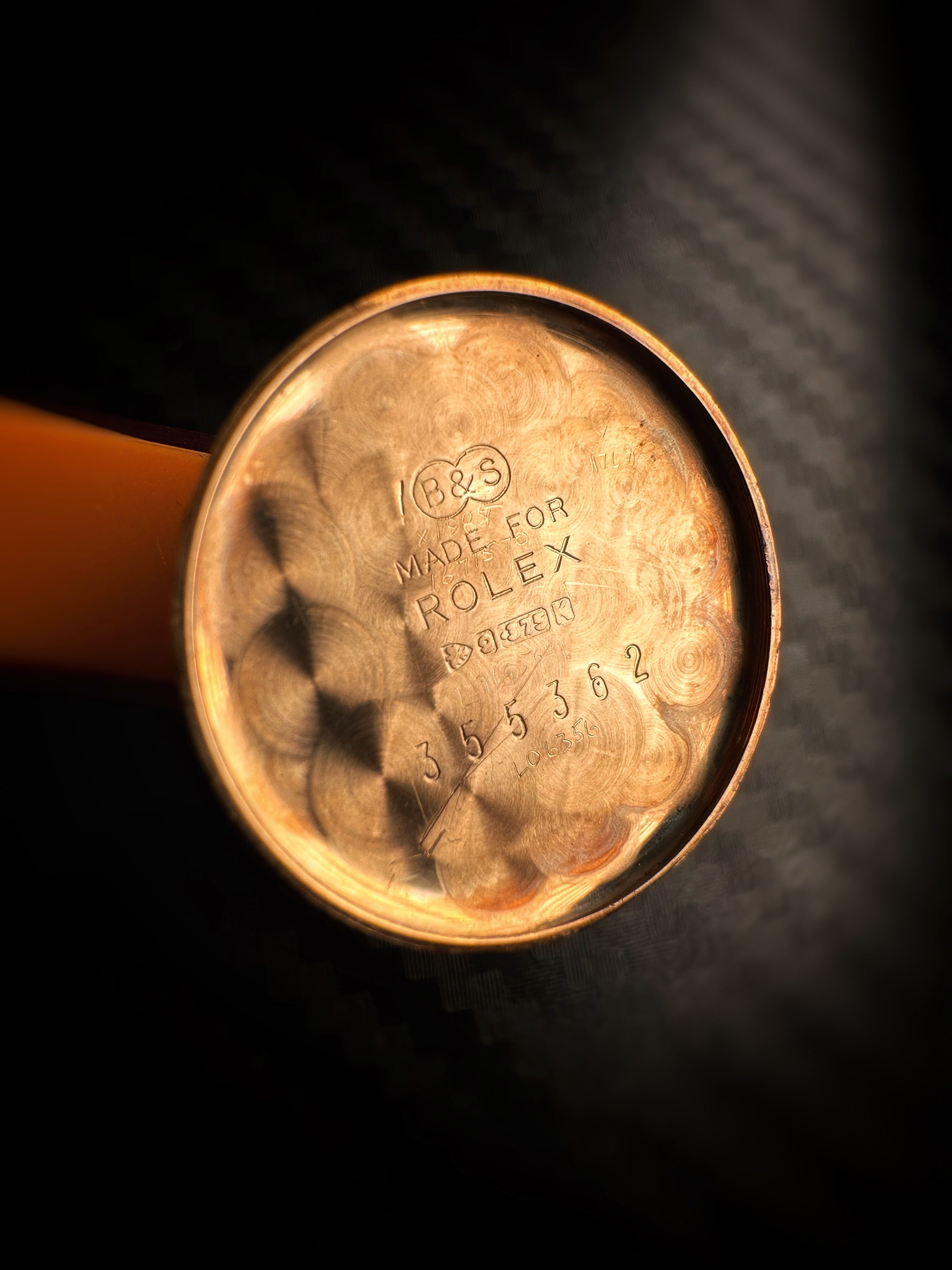 B&S Case Solid 9ct Yellow Gold Ladies Tudor Mechanical Watch Vintage Late 60s