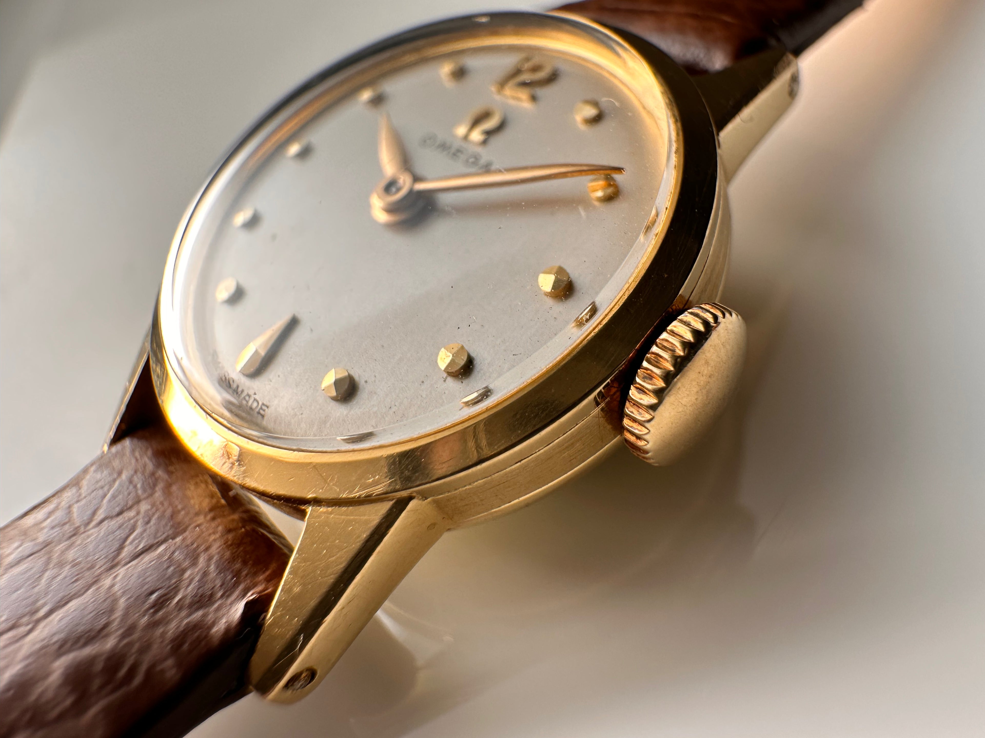 Attractive Solid 18ct Yellow Gold Ladies Omega  Vintage From early 50s Rare Hour Index