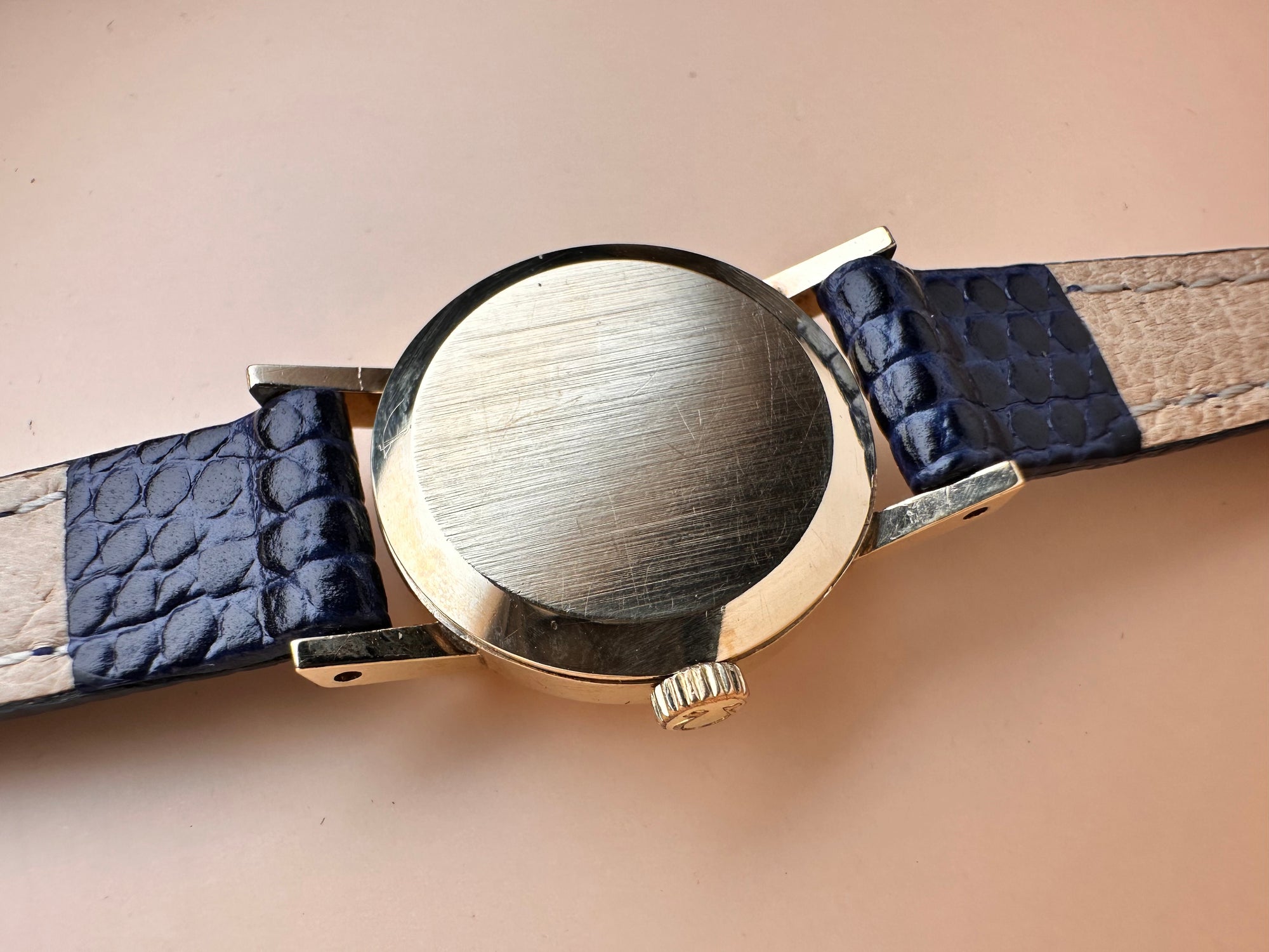 Solid 9ct Yellow Gold Ladies  Vintage 
Omega  Reference 511.5002 1968