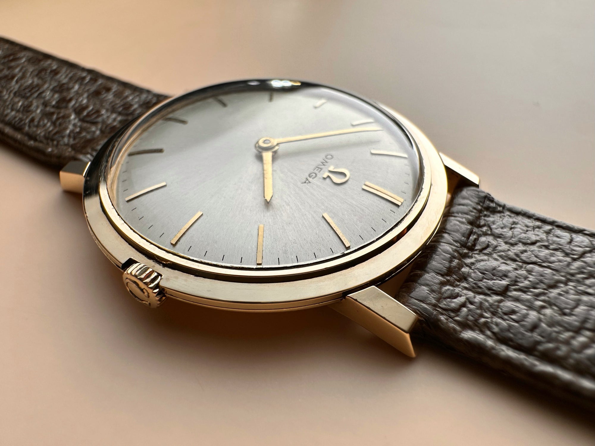 Fabulous 1960s Full Set - Vintage Omega Solid 9ct Yellow Gold Gents Dress Watch with Solid 9ct Gold Buckle