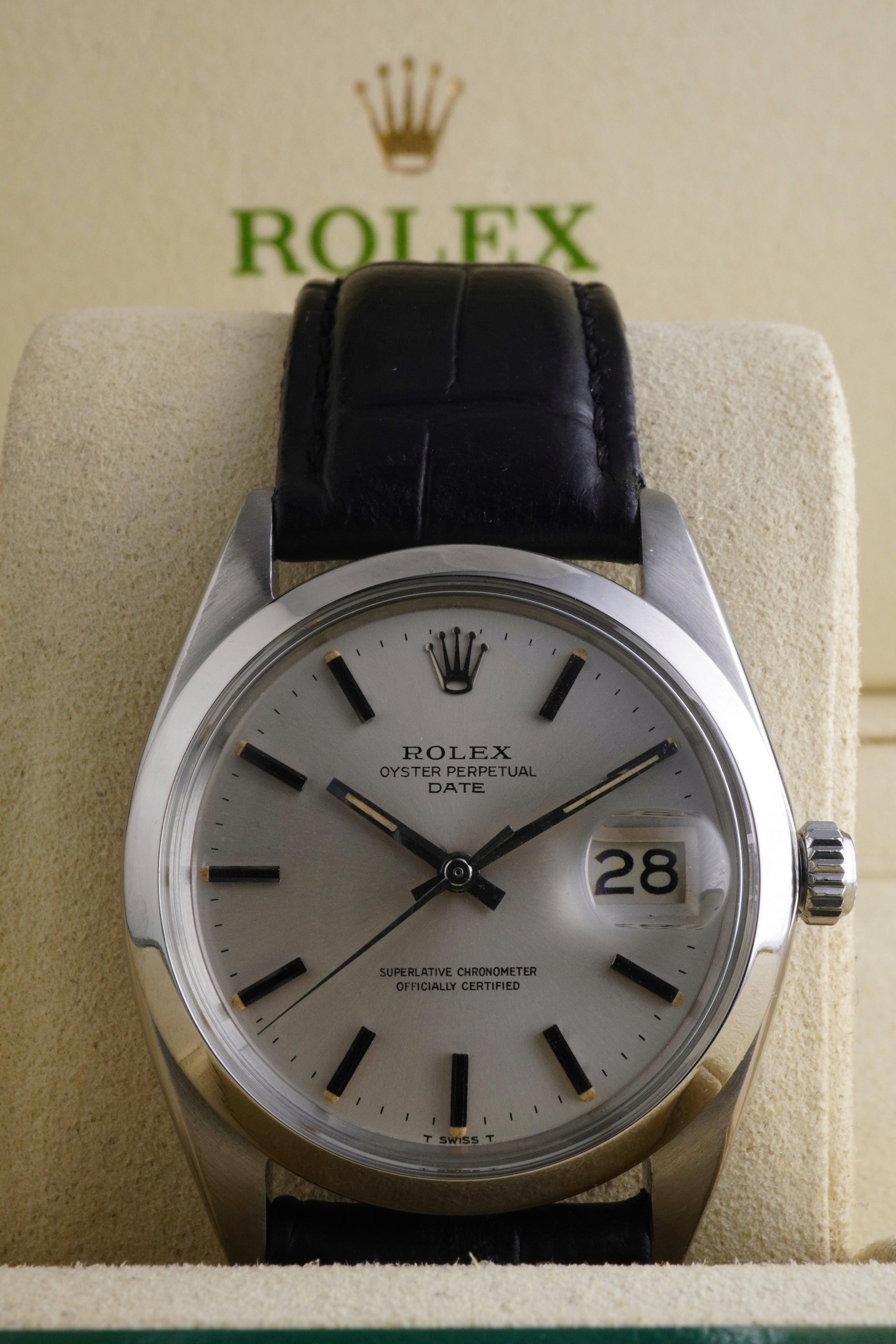 1969  Rolex Ref: 1500 Oyster Perpetual Date Superlative Chronometer Officially Certified 34mm Stainless Steel