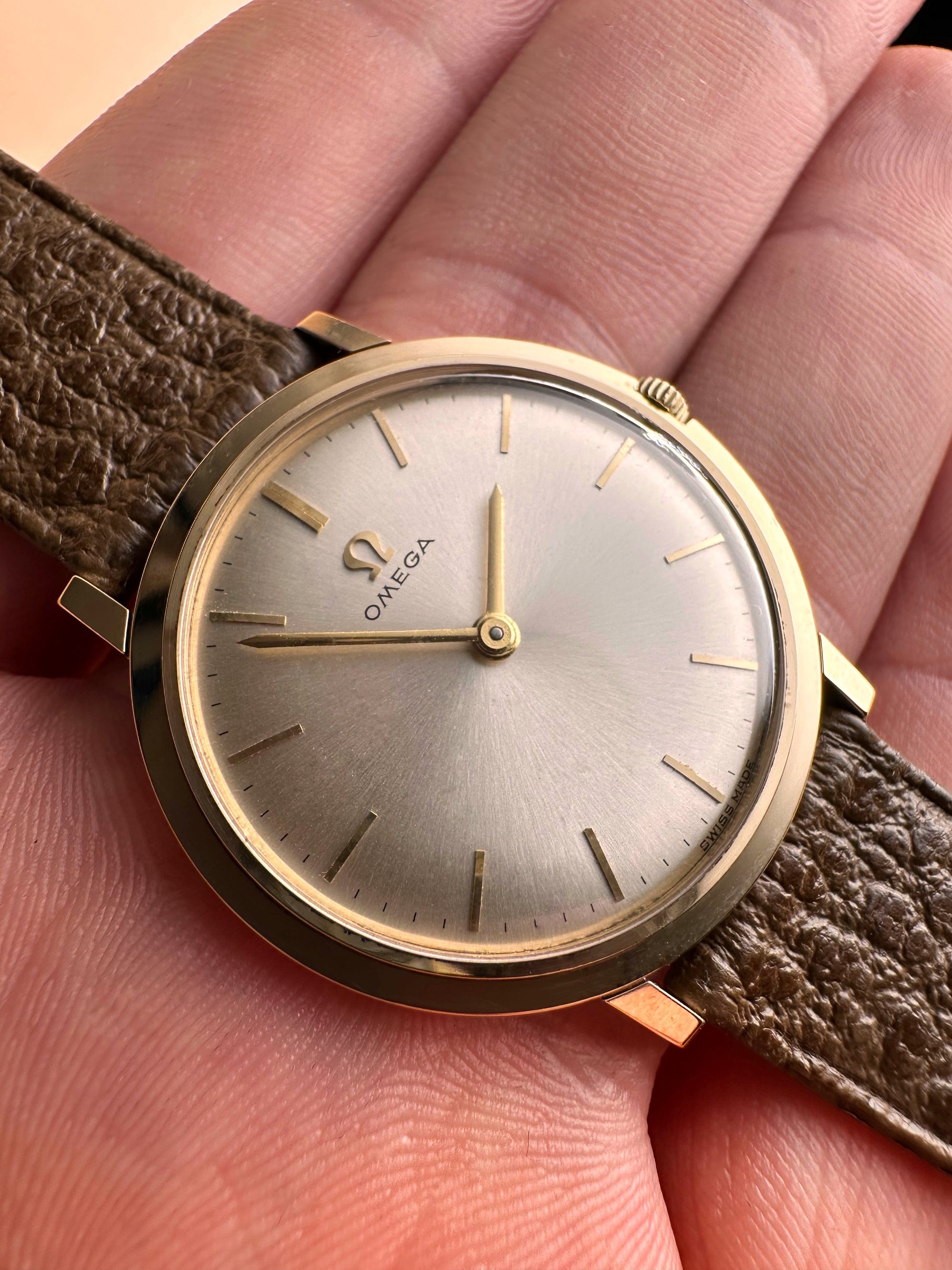 Fabulous 1960s Full Set - Vintage Omega Solid 9ct Yellow Gold Gents Dress Watch with Solid 9ct Gold Buckle