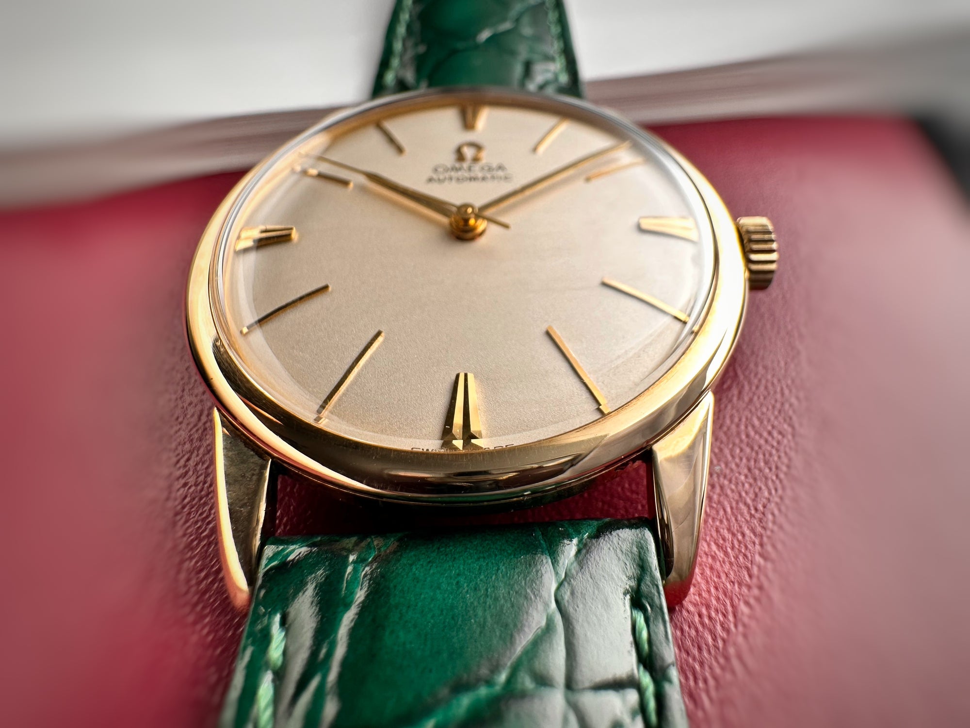 1969 Vintage 9ct Solid Gold Omega Automatic Gents Watch – Rare Chevron-Style Faceted Markers – David Shackman Case –