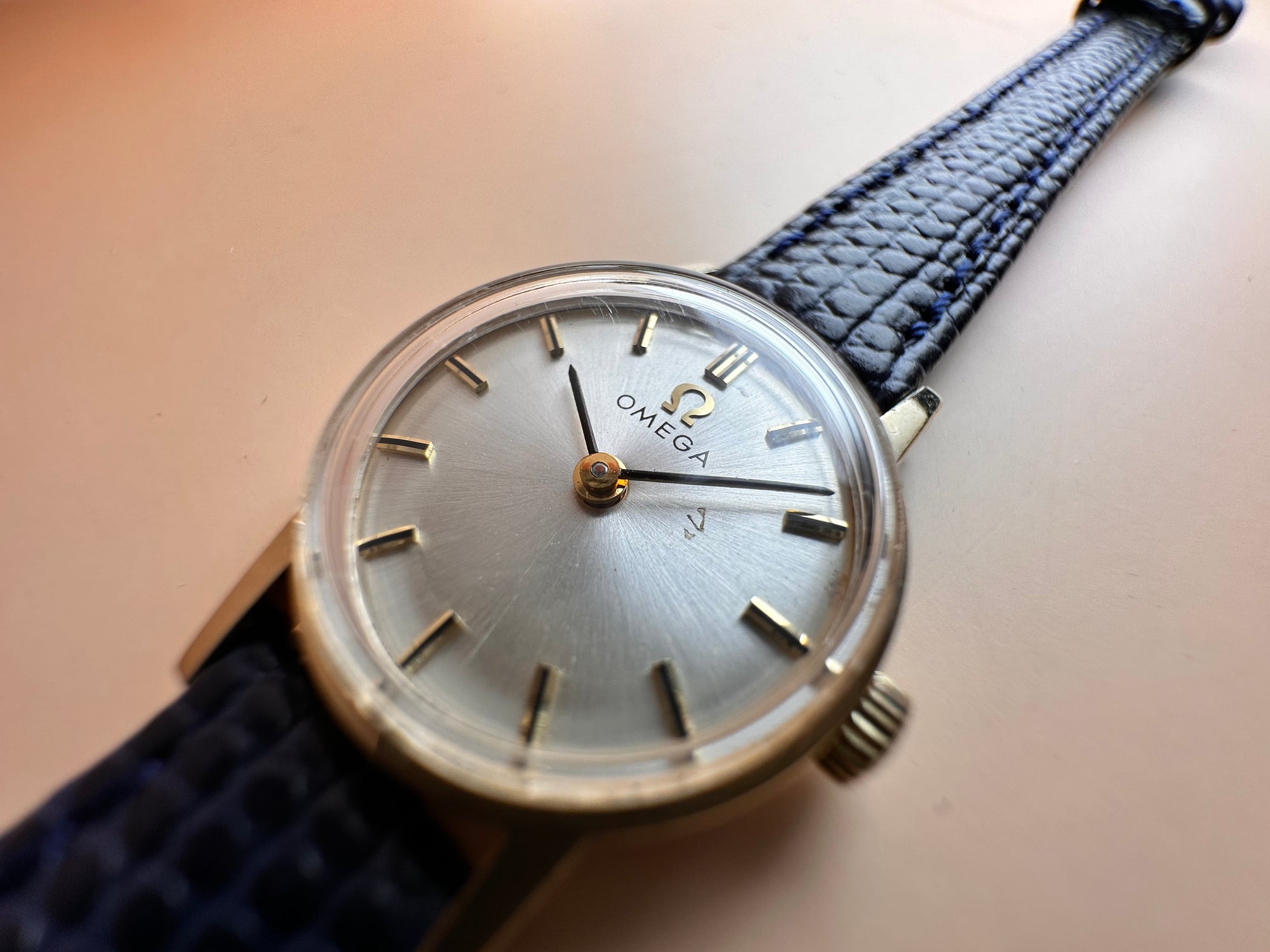 Solid 9ct Yellow Gold Ladies  Vintage 
Omega  Reference 511.5002 1968