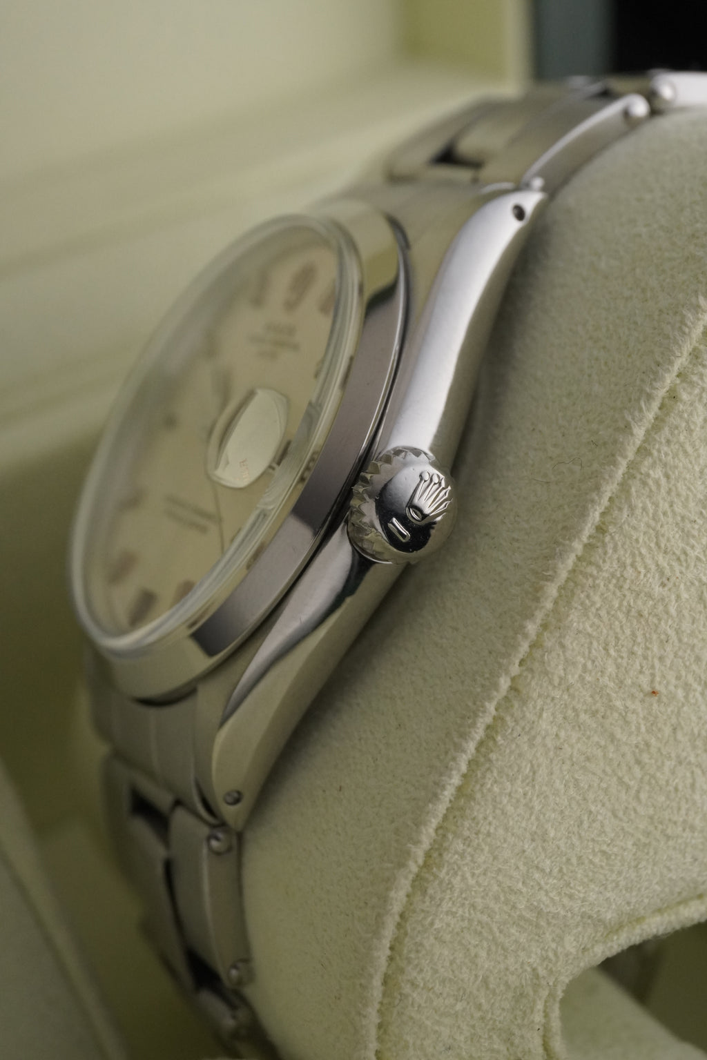 Rolex REF:1500 on Rare Riveted Bracelet 7205