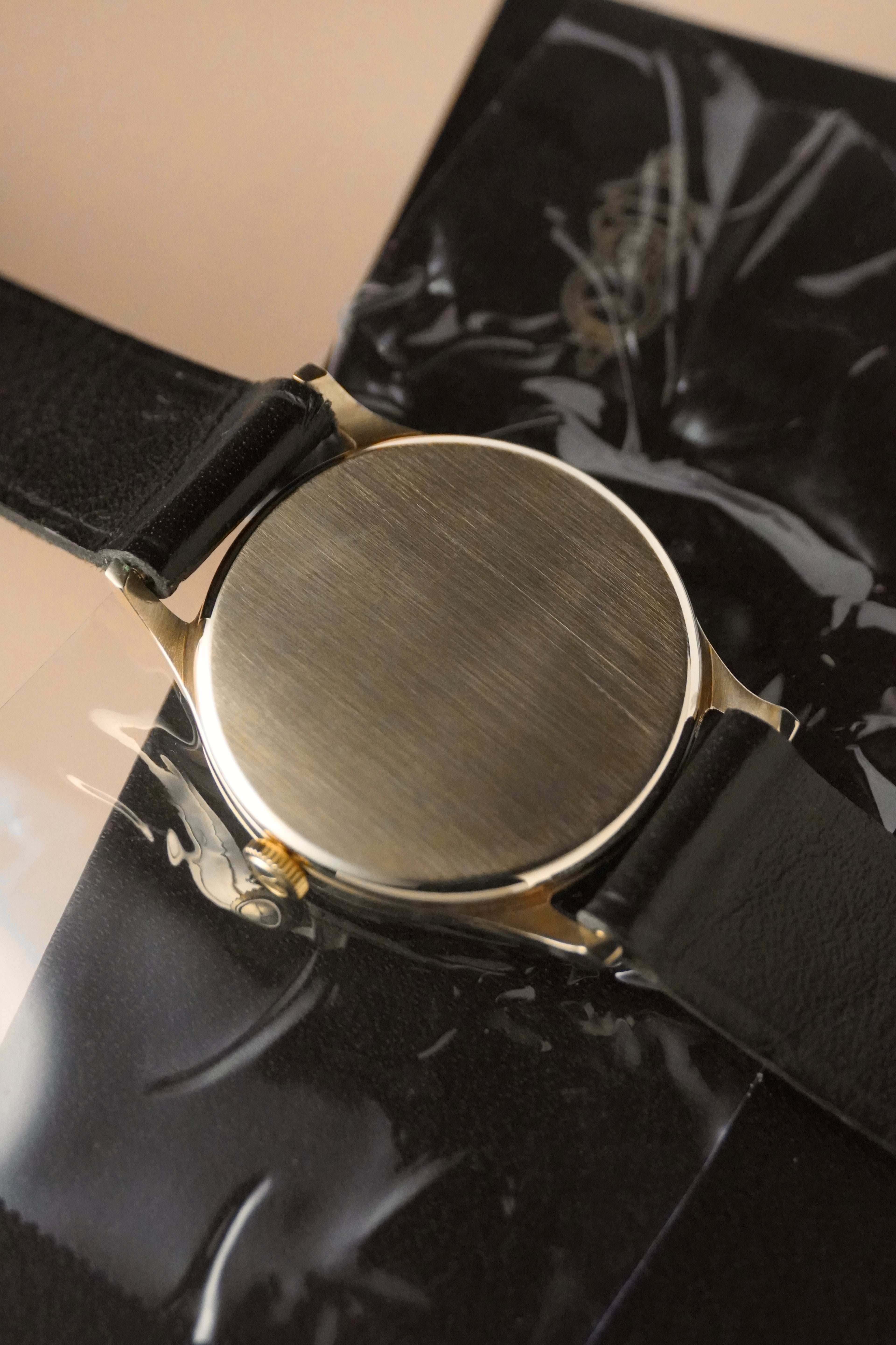 Mint Solid 9ct Yellow Gold Zenith 1960s Gents  Manual Wind Watch – Cal. 2531 – S. Sackman & Sons Case – Full Set with Box & Papers Star Logo