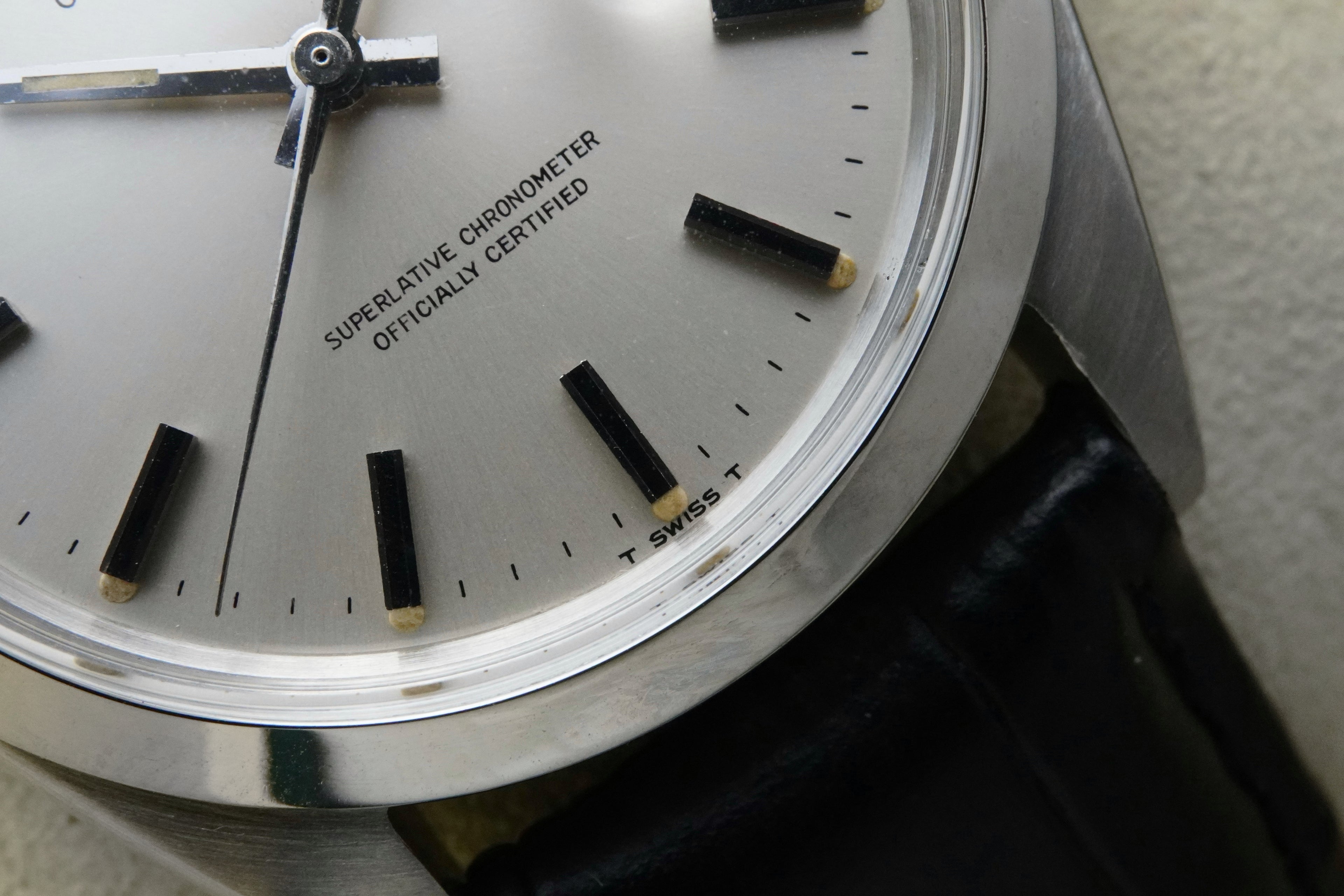 1969  Rolex Ref: 1500 Oyster Perpetual Date Superlative Chronometer Officially Certified 34mm Stainless Steel