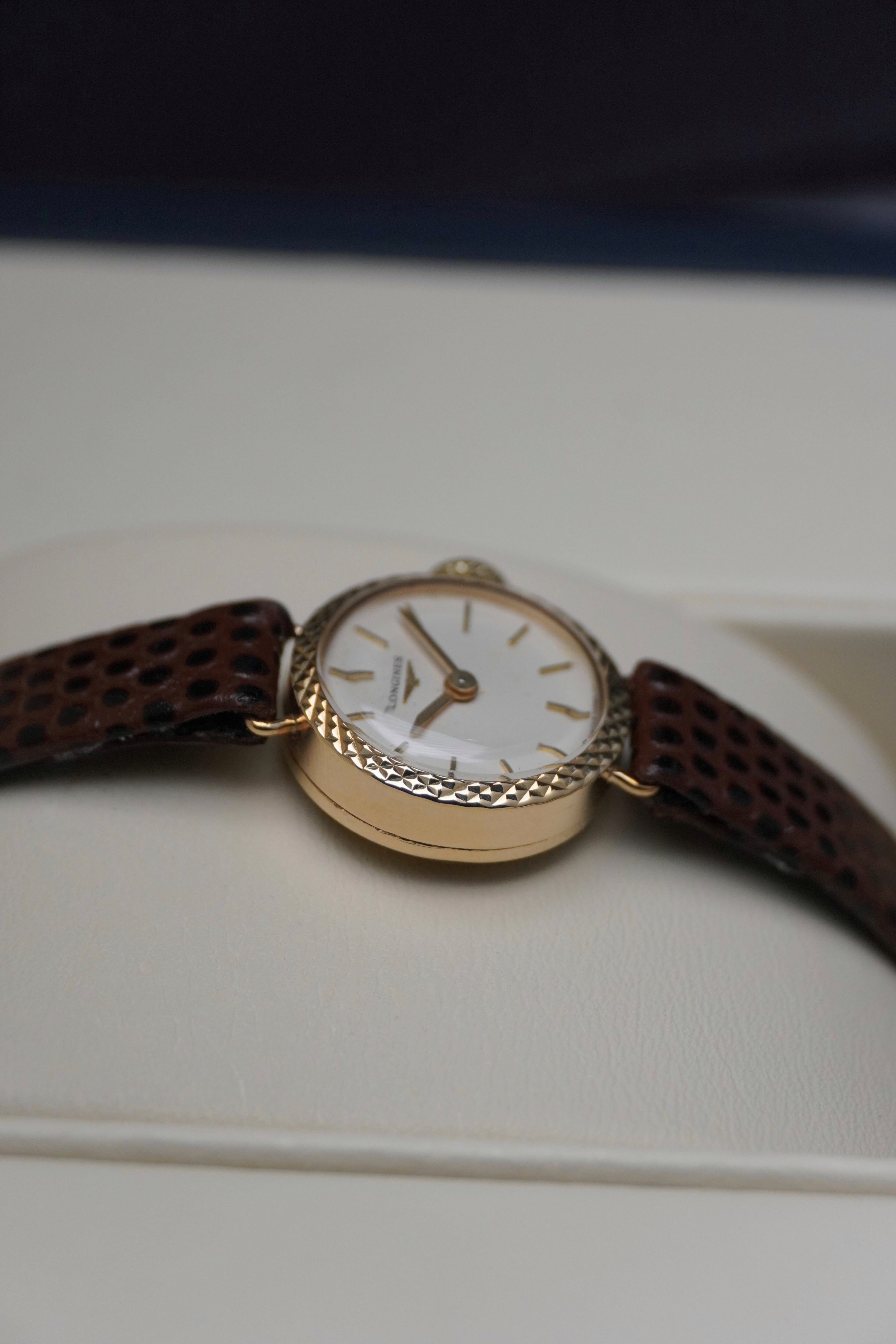 Vintage Longines Ladies 9ct Gold Watch – Caliber 410 – British Hallmarked DS&S Case – Engine-Turned Guilloché Bezel