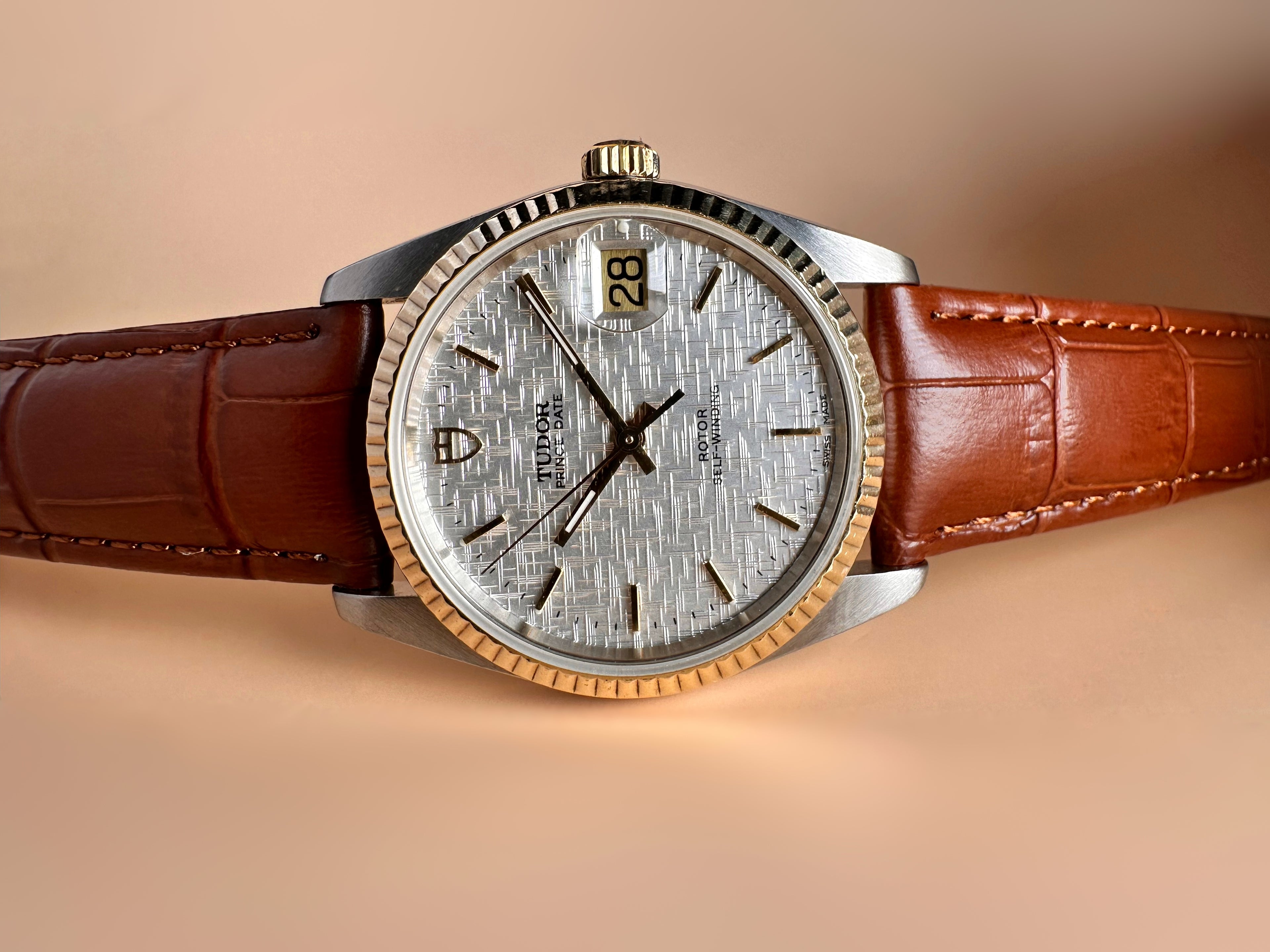 Tudor Prince Date Linen Dial 