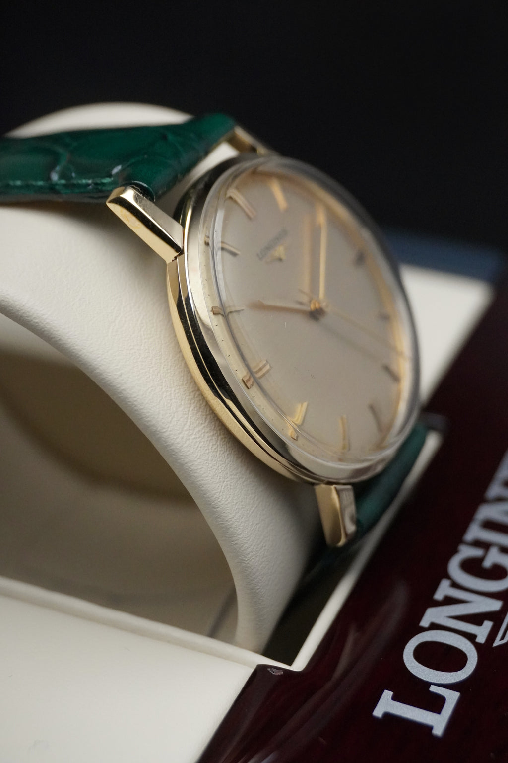 Vintage Longines 9ct Yellow Gold Men’s Watch – Calibre 6942 Manual Wind Vintage Swiss Dress Watch (35mm)