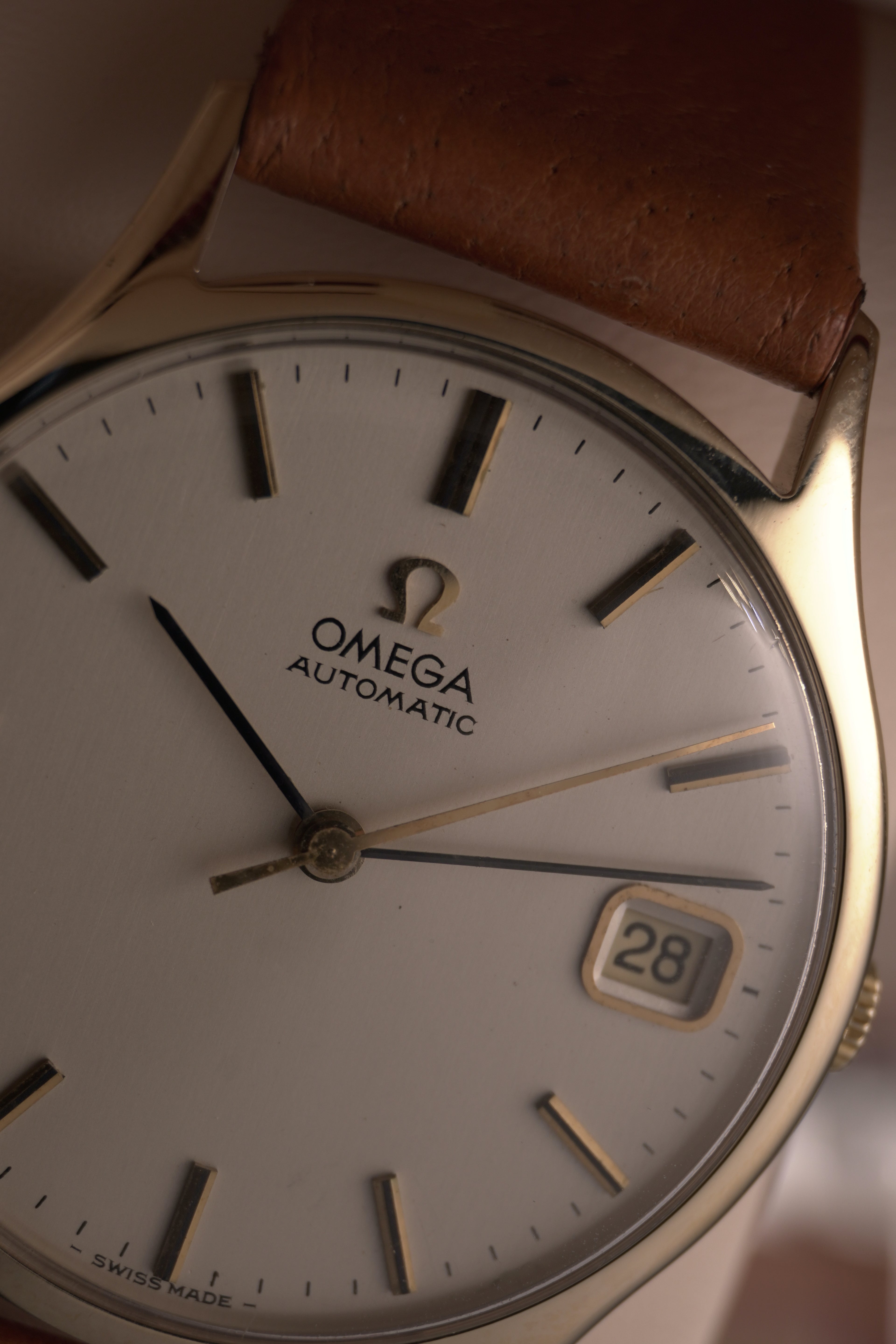 Vintage OMEGA Automatic Solid  9ct Yellow Gold Gents Watch – Ref. 162.5422 (1974)