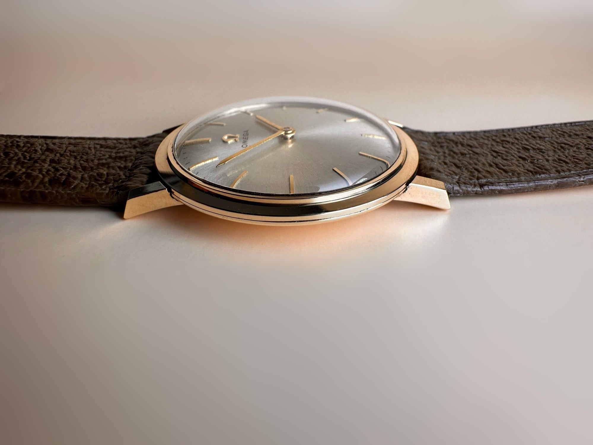 Fabulous 1960s Full Set - Vintage Omega Solid 9ct Yellow Gold Gents Dress Watch with Solid 9ct Gold Buckle