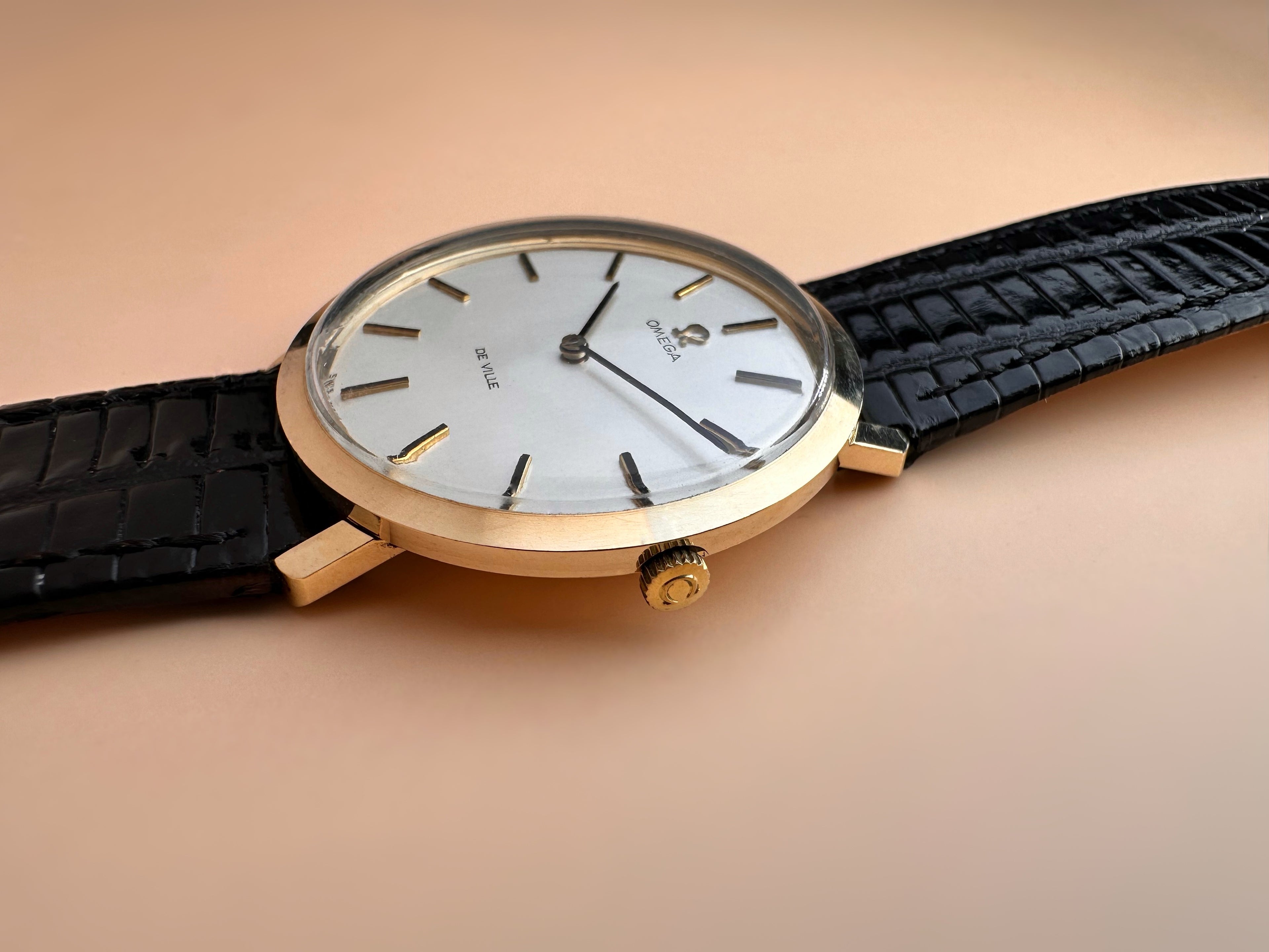 Vintage Omega De Ville Solid 9ct Yellow Gold Ultra Slim Gents Watch  1960s Reference 111.5067