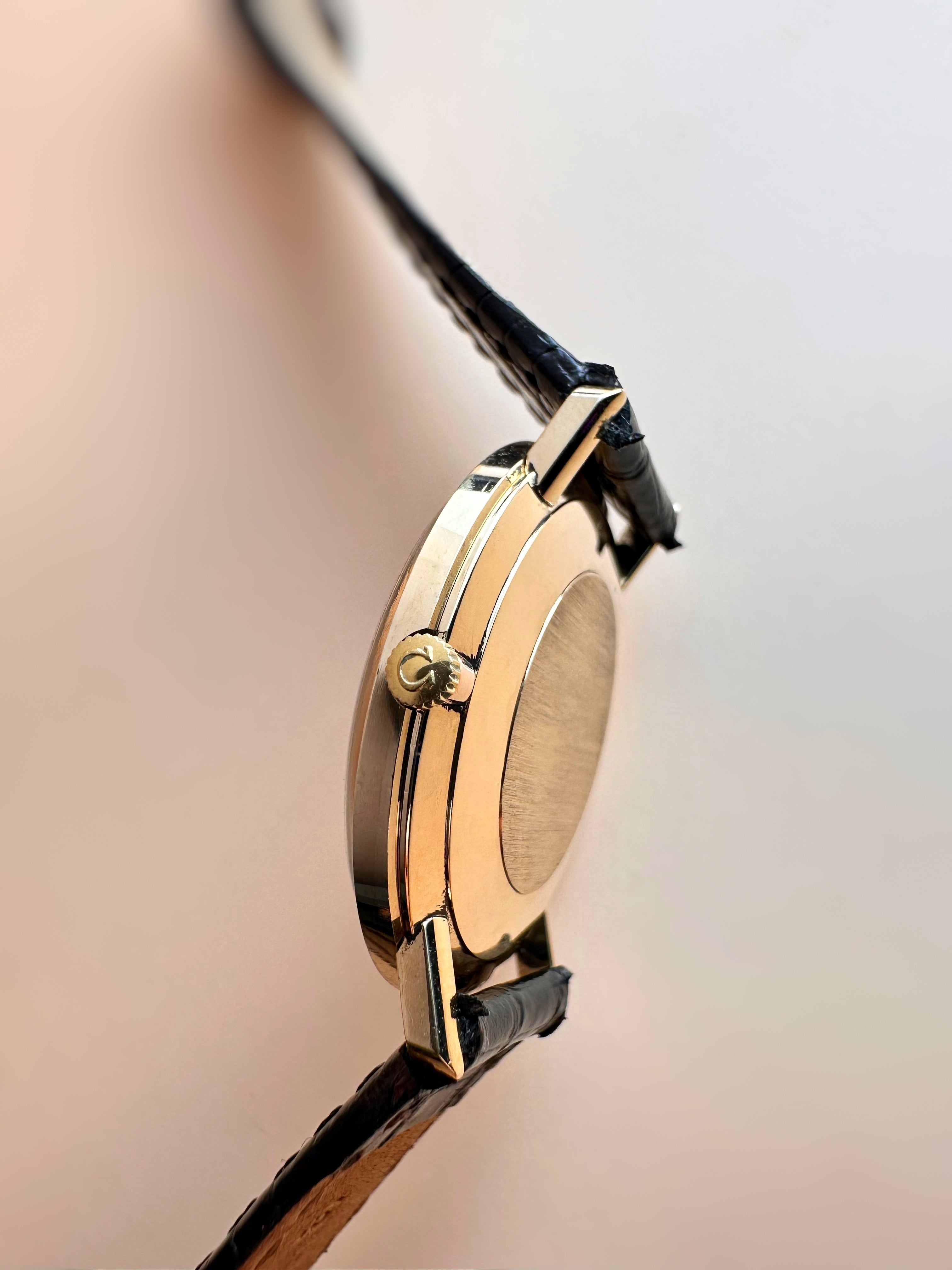 Vintage Omega De Ville Solid 9ct Yellow Gold Ultra Slim Gents Watch  1960s Reference 111.5067