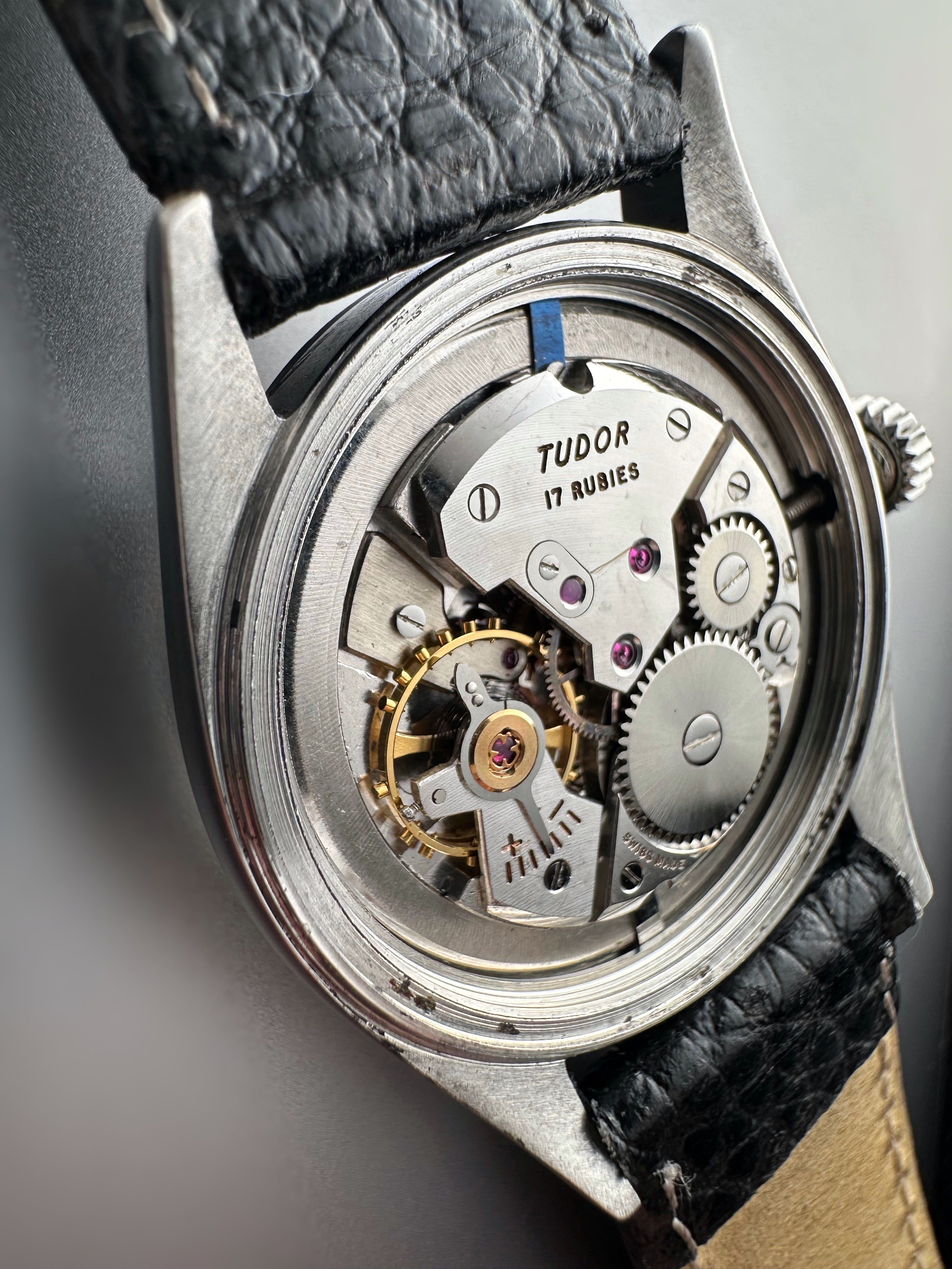 Tudor 17 Jewels Manual Wind Movement 