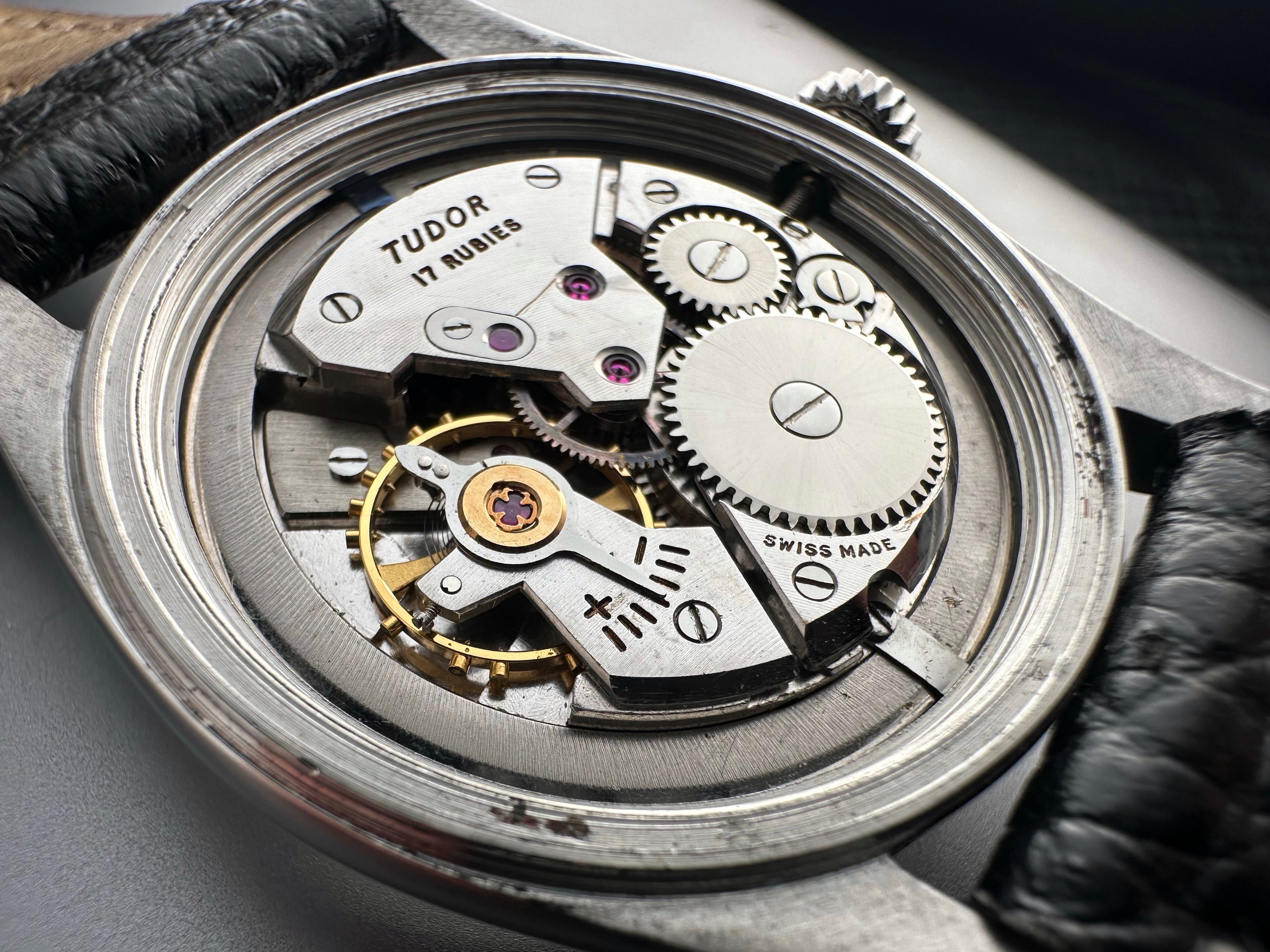 Tudor 17 Jewels Manual Wind Movement 