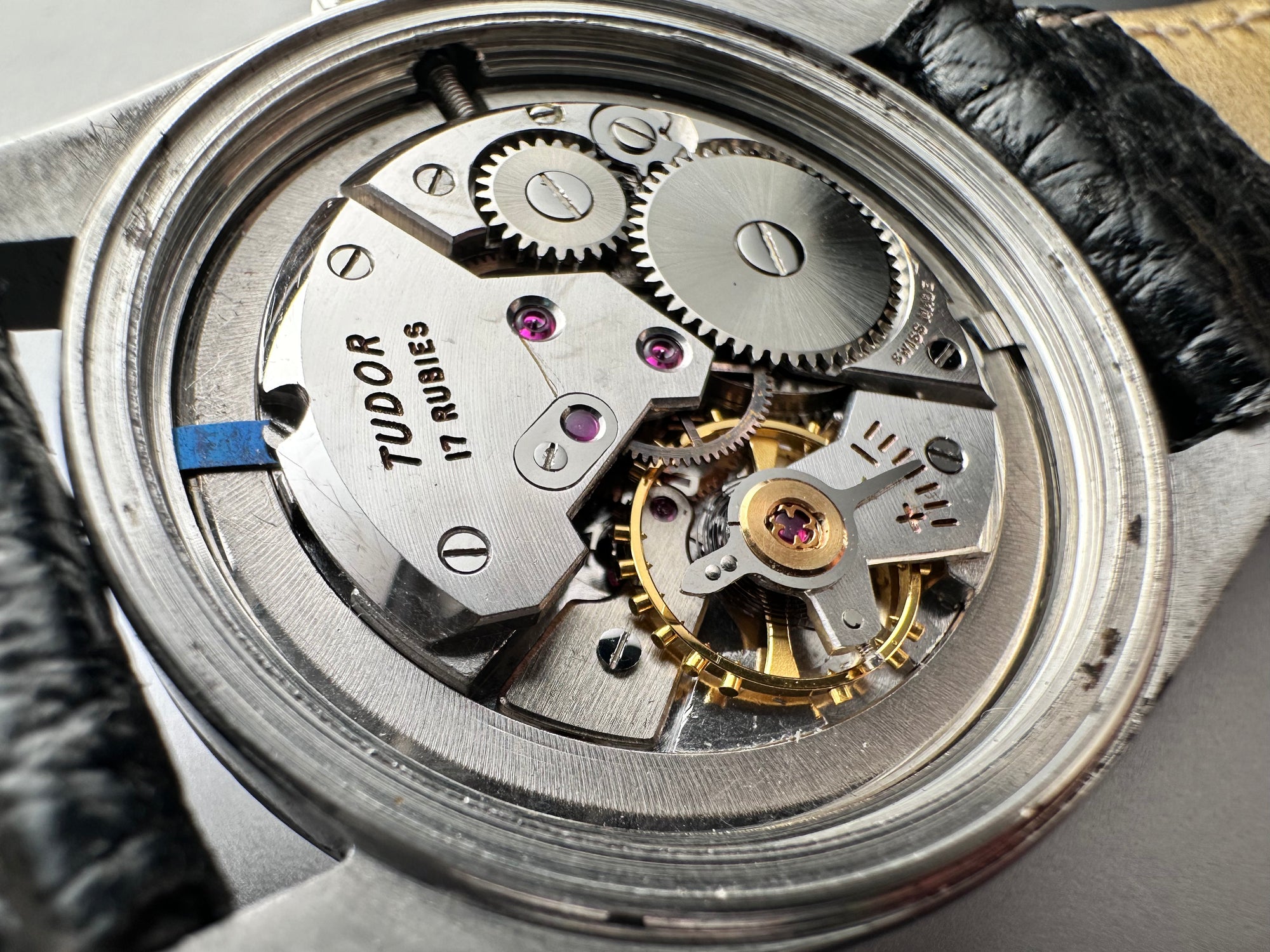 Tudor 17 Jewels Manual Wind Movement 
